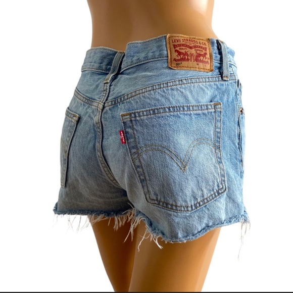 Levi's 501 High Waist Shorts Size 28 - Picture 3 of 6